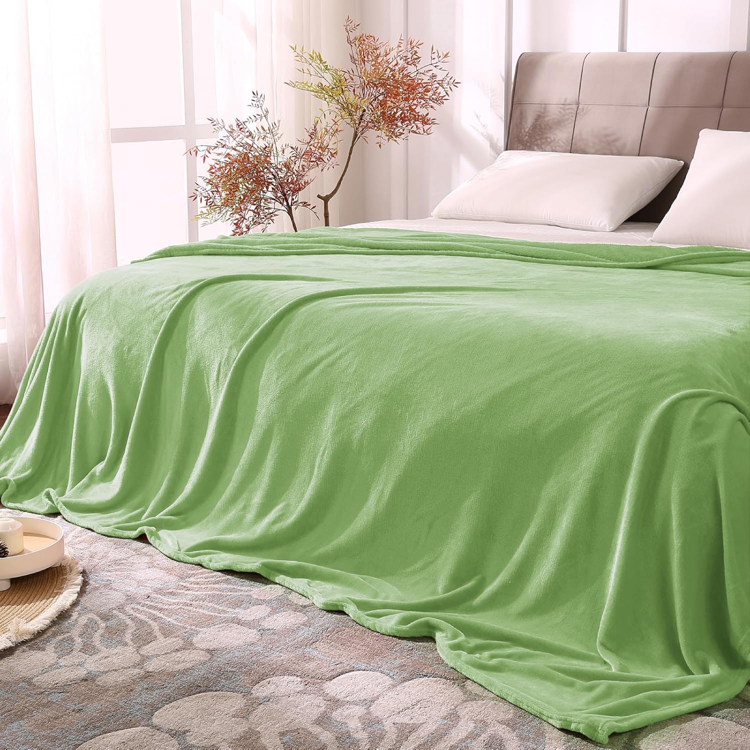 Fleece Blanket Black Throw Blankets for Couch & Bed, Luxury Plush Cozy Fuzzy Blanket 50x60 inches, Super Soft Warm Lightweight Throw Blanket for Travel Camping